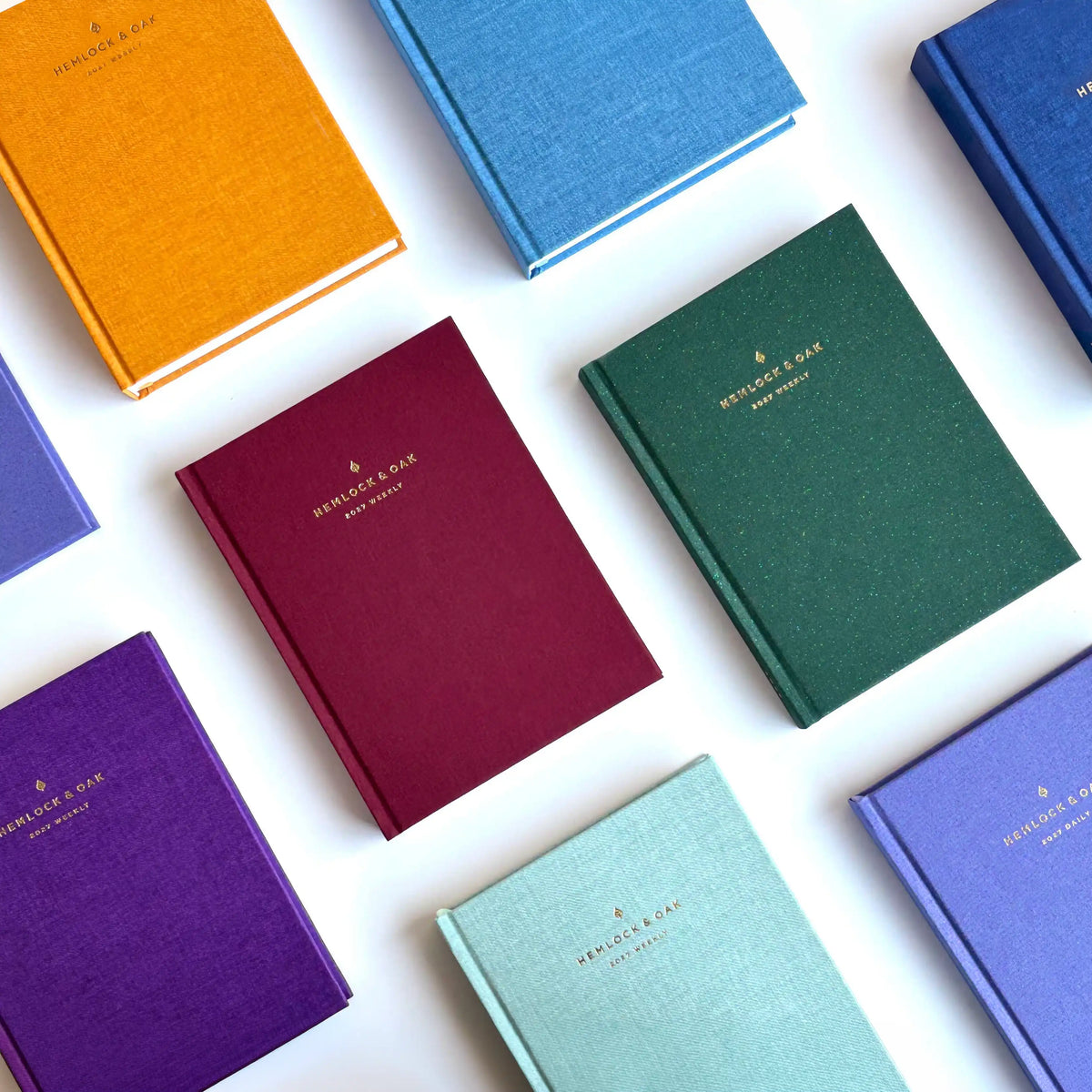 2027 Weekly Planner (Hardcover, Vertical, Heritage 120gsm) - detail view