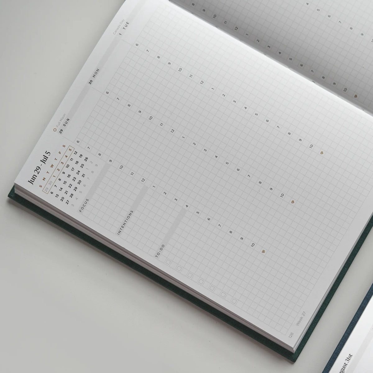 Hemlock & Oak 2027 dated planner - detail view