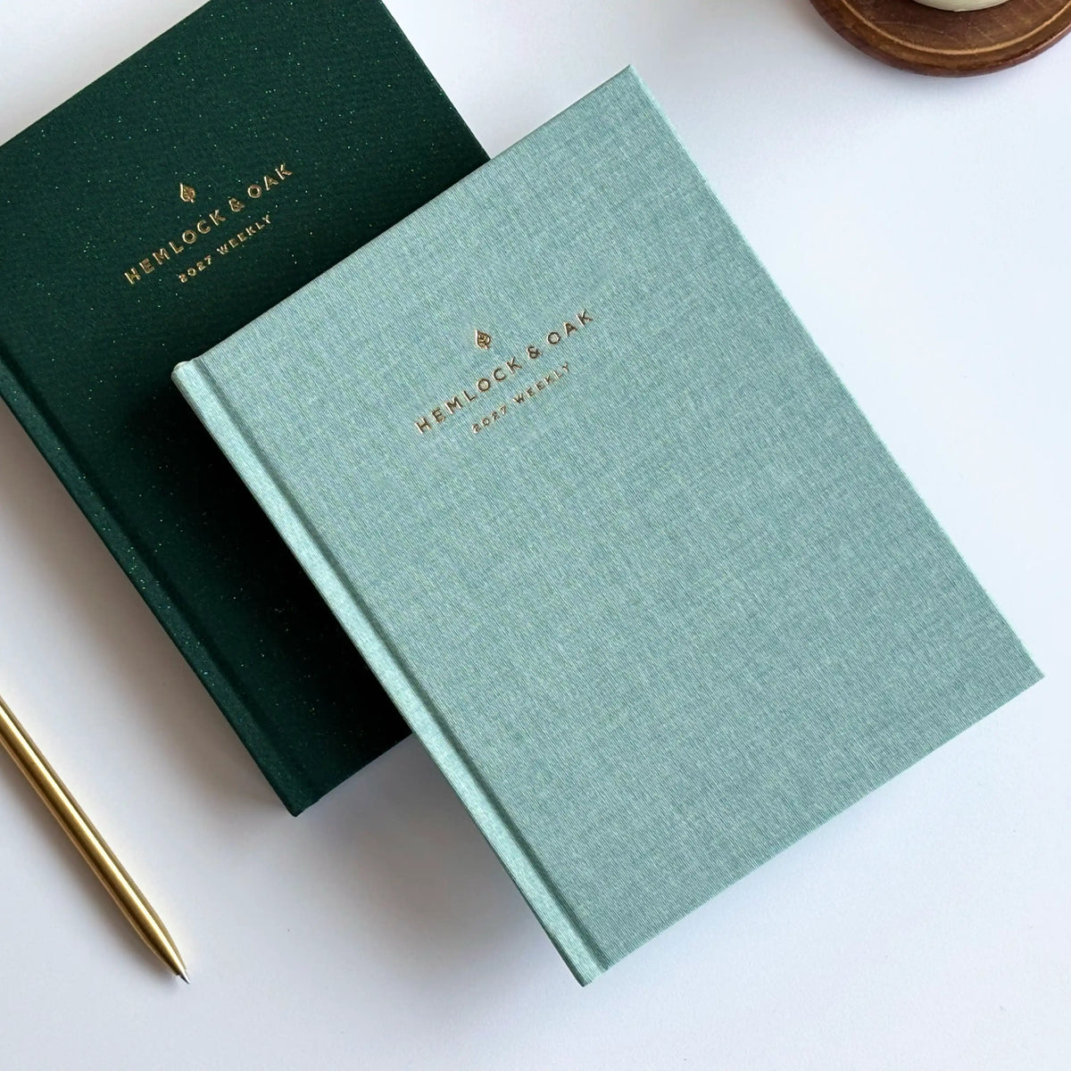 2027 Weekly Planner (Hardcover, Vertical, Heritage 120gsm) in Moonflower #color_moonflower