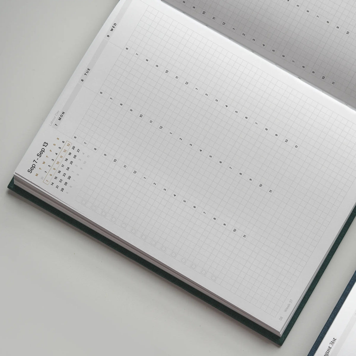 Hemlock & Oak 2027 dated planner - detail view