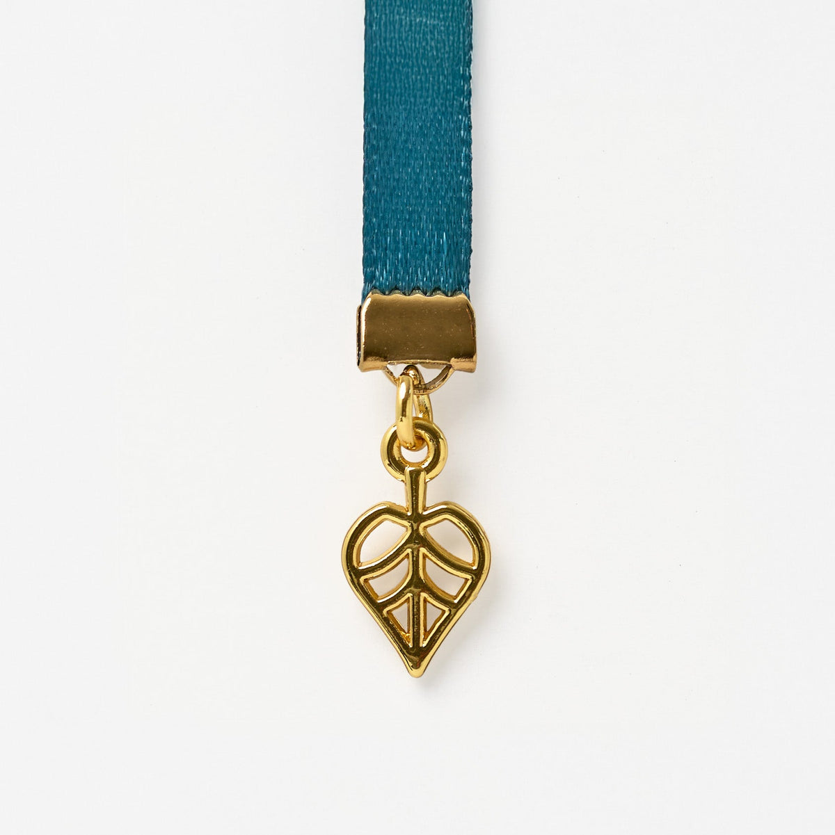 Leaf Charm - detail view