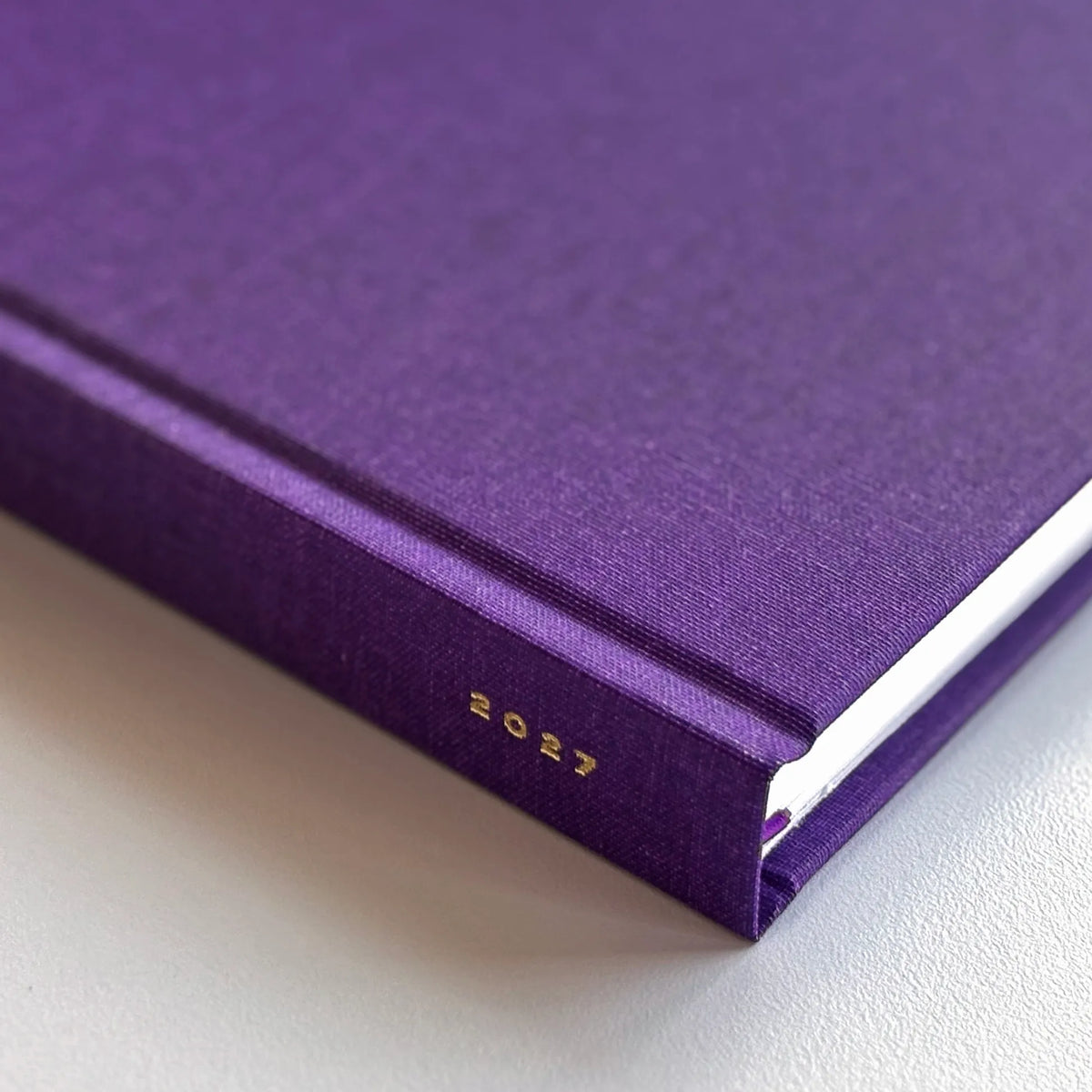 2027 Weekly Planner (Hardcover, Vertical, Heritage 120gsm) in Aura #color_aura